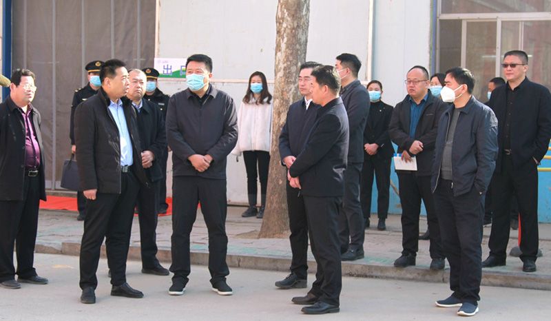 县长邓兆朋到半岛(中国)bandao·官方网页版开展食品安全实地调研活动